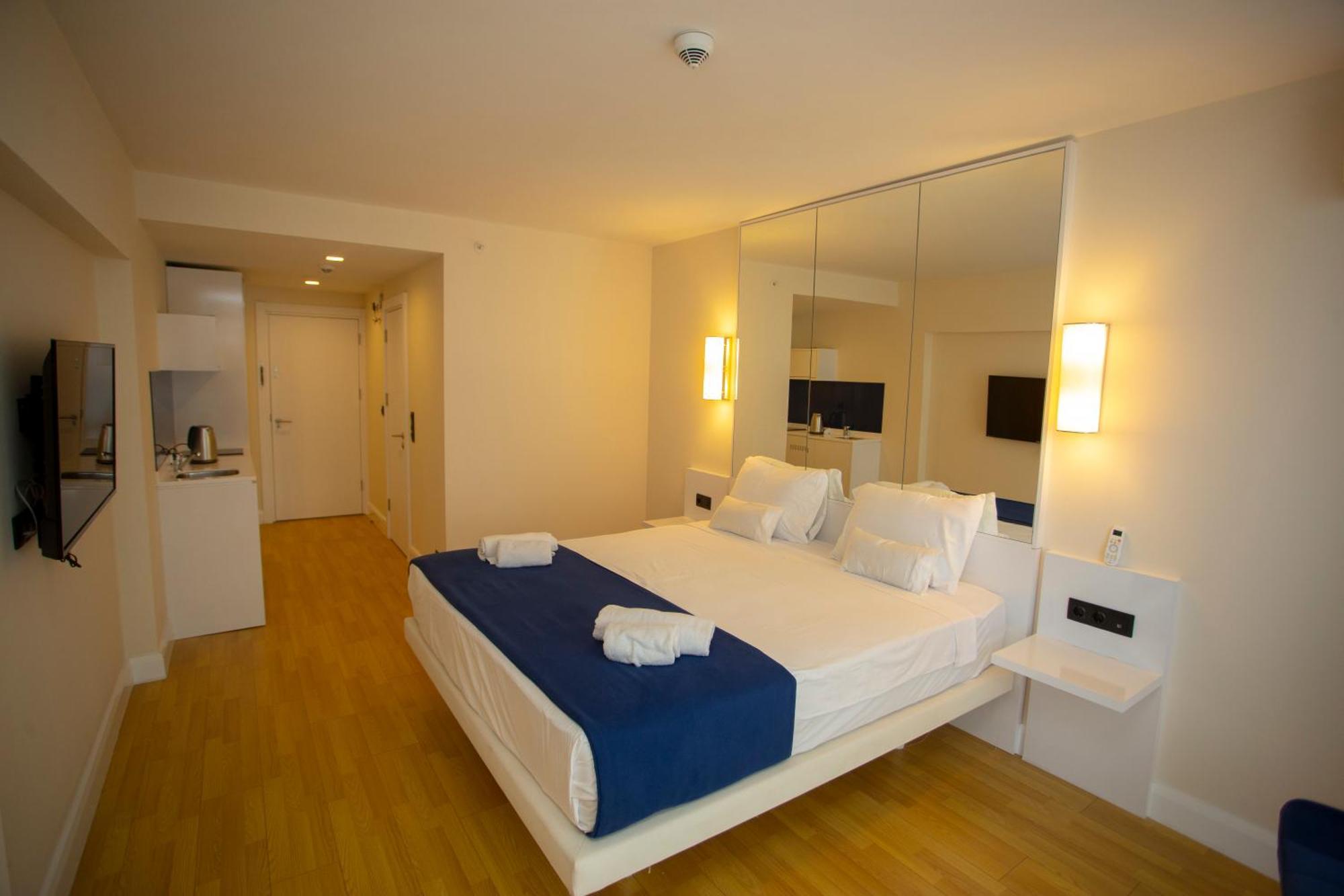 Luxsor & Gorgeous Sea Vlews Apartment Batumi Exterior photo